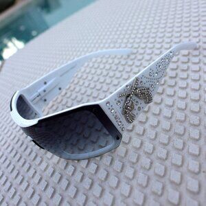 Montana West Sunglasses in White w/Silver Duo Guns Concho Accents